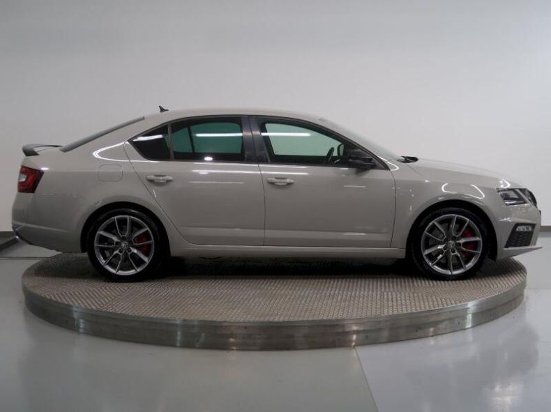 Škoda Octavia - hlavní fotka