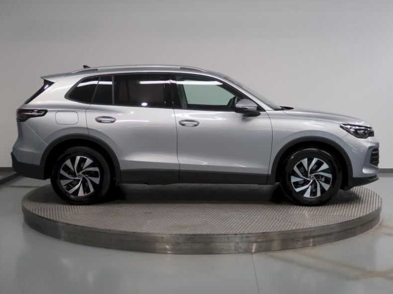 Volkswagen Tiguan - hlavní fotka