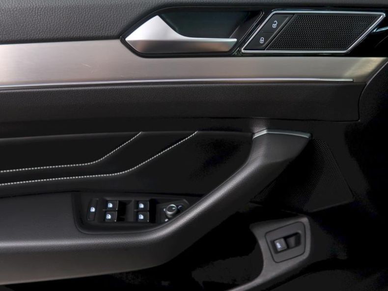 Volkswagen Passat - hlavní fotka