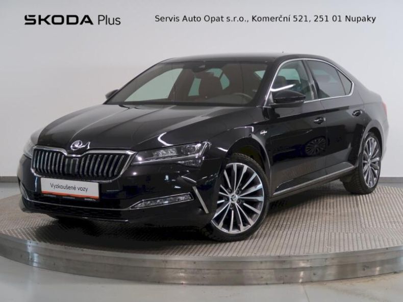 Škoda Superb - hlavní foto