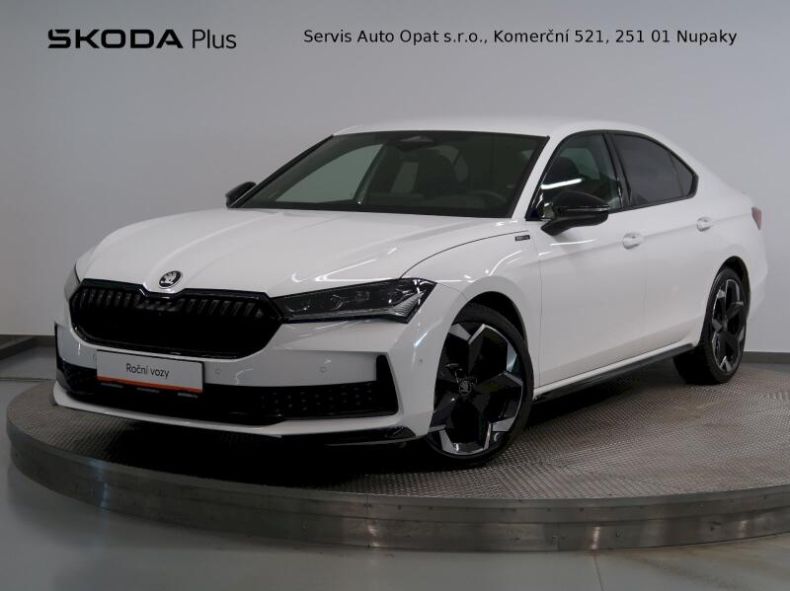 Škoda Superb - hlavní foto