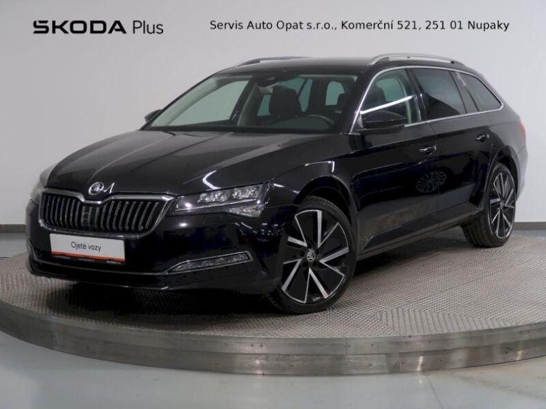 Škoda Superb - hlavní foto