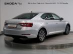Škoda Superb - fotka číslo 1