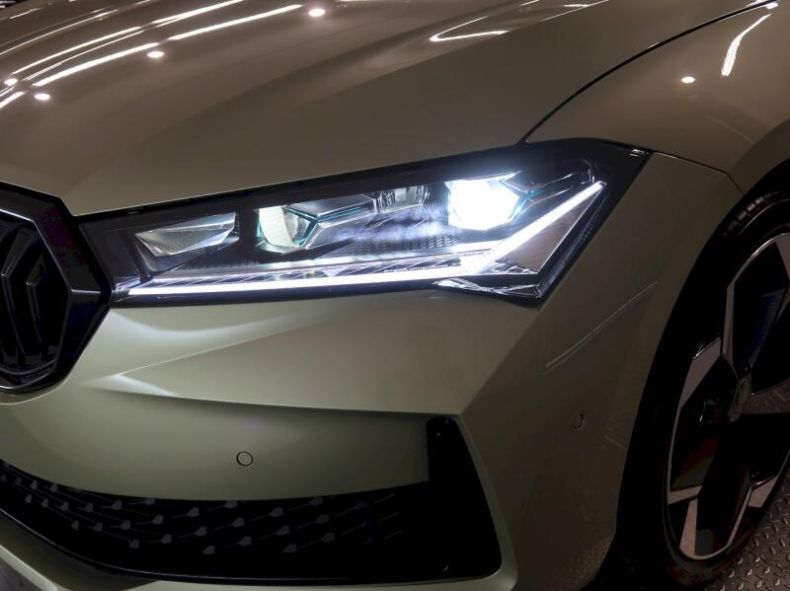 Škoda Superb - hlavní fotka