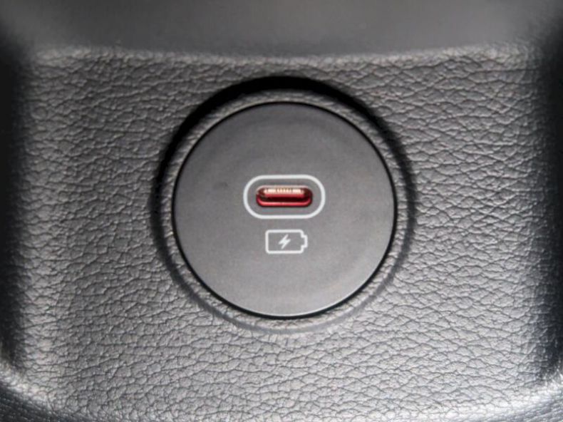 Kia CEED SW - hlavní fotka