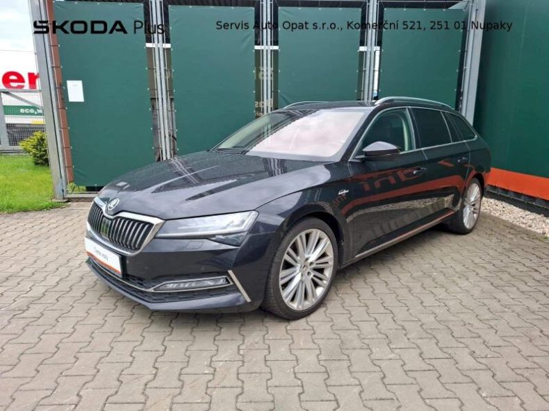 Škoda Superb - hlavní foto