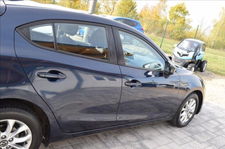 Mazda 3 - hlavní fotka