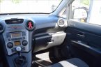 Kia Carens - fotka číslo 31