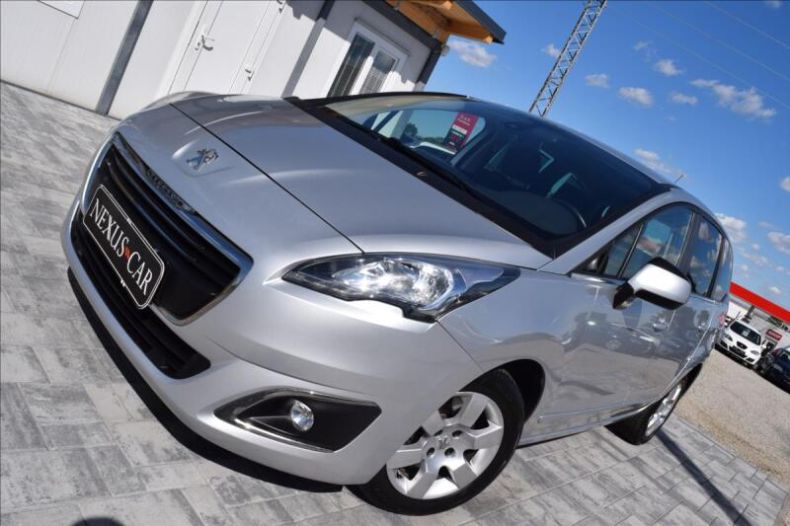 Peugeot 5008 - hlavní foto