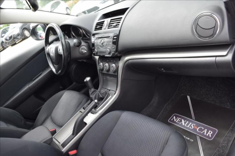 Mazda 6 - hlavní fotka