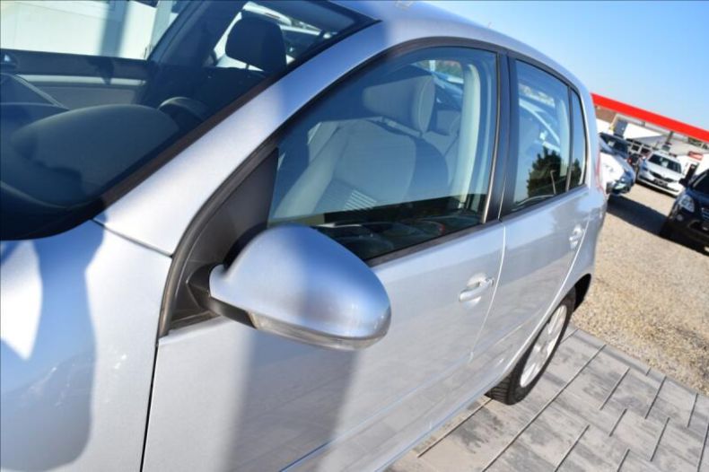 Volkswagen Golf - hlavní fotka