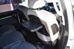 Peugeot 807 - fotka číslo 22