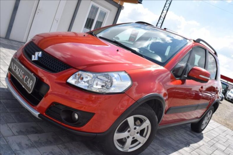 Suzuki SX4 - hlavní foto
