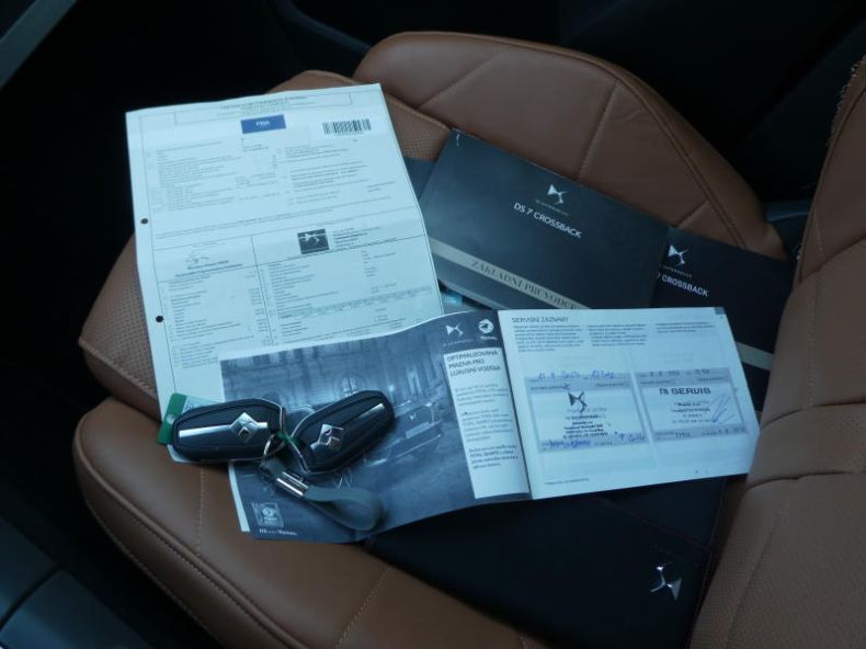 DS Automobiles DS7 Crossback - hlavní fotka