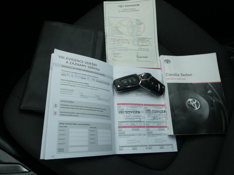 Toyota Corolla - hlavní fotka