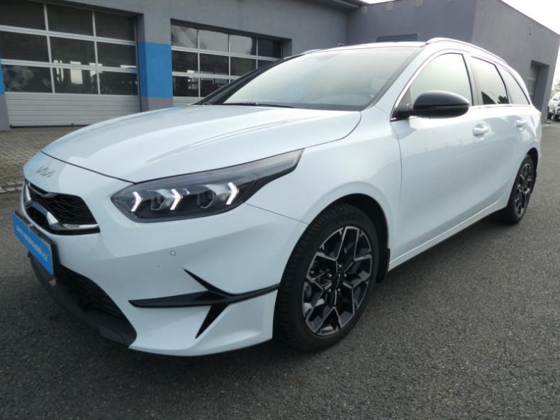 Kia Cee'd - hlavní foto