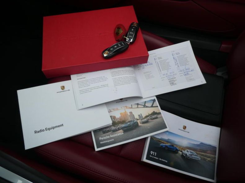 Porsche 911 - hlavní fotka