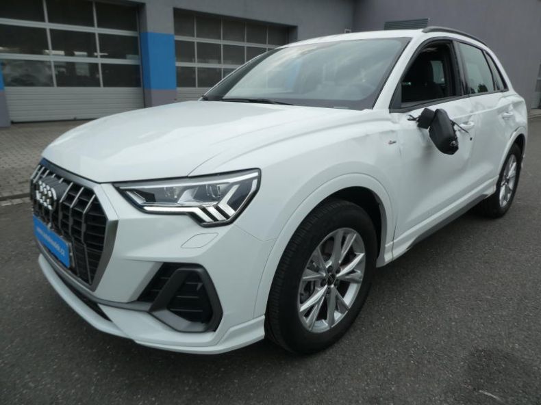 Audi Q3 - hlavní foto