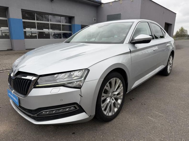 Škoda Superb - hlavní foto