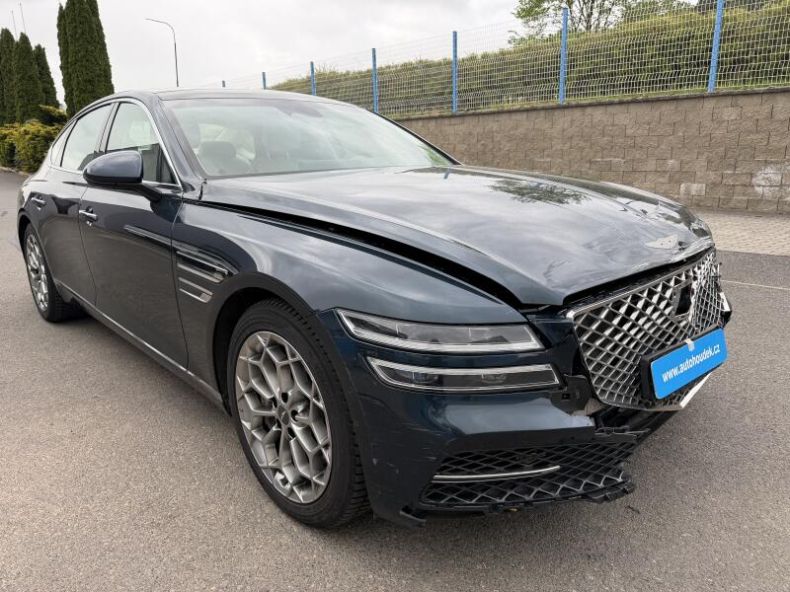Genesis G80 - hlavní foto