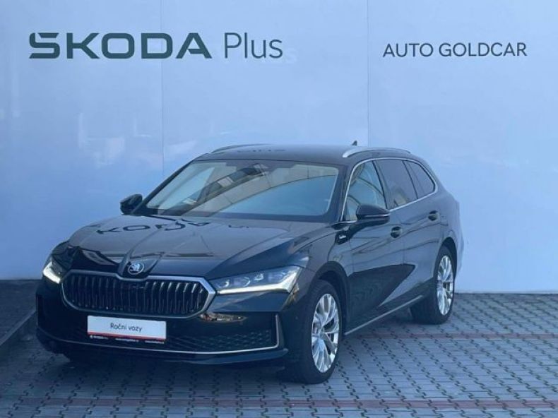 Škoda Superb - hlavní fotka