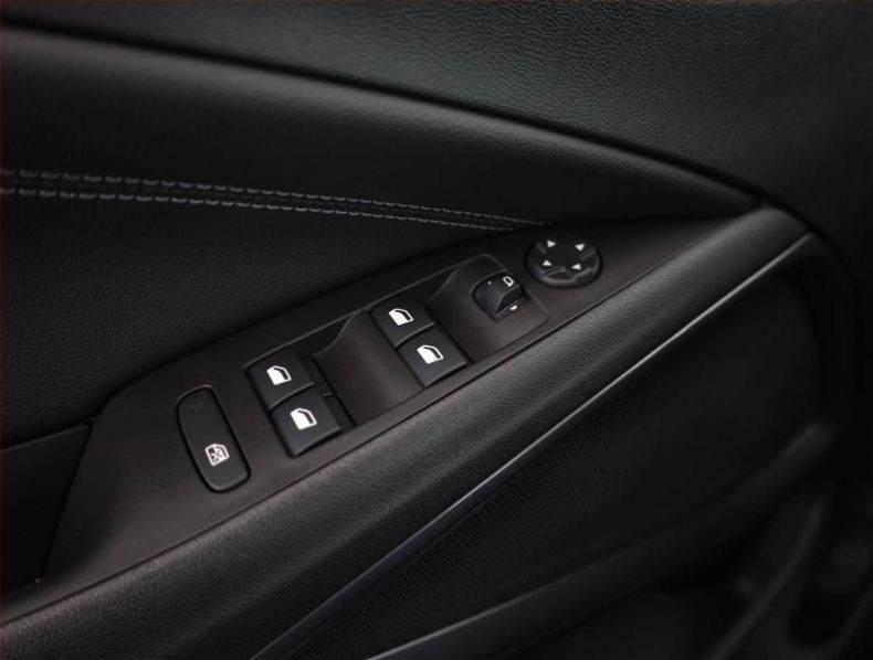 Opel Crossland X - hlavní fotka