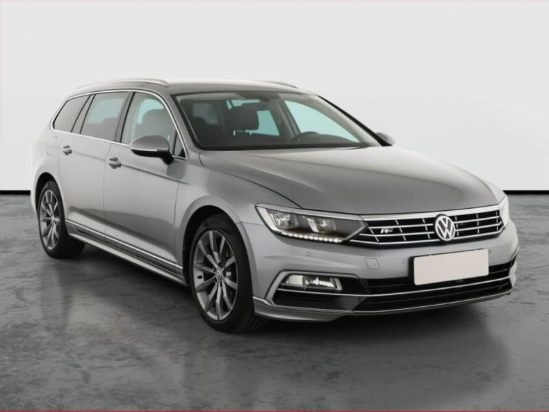 Volkswagen Passat - hlavní fotka inzerátu