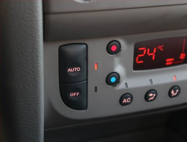 Renault Thalia - hlavní fotka