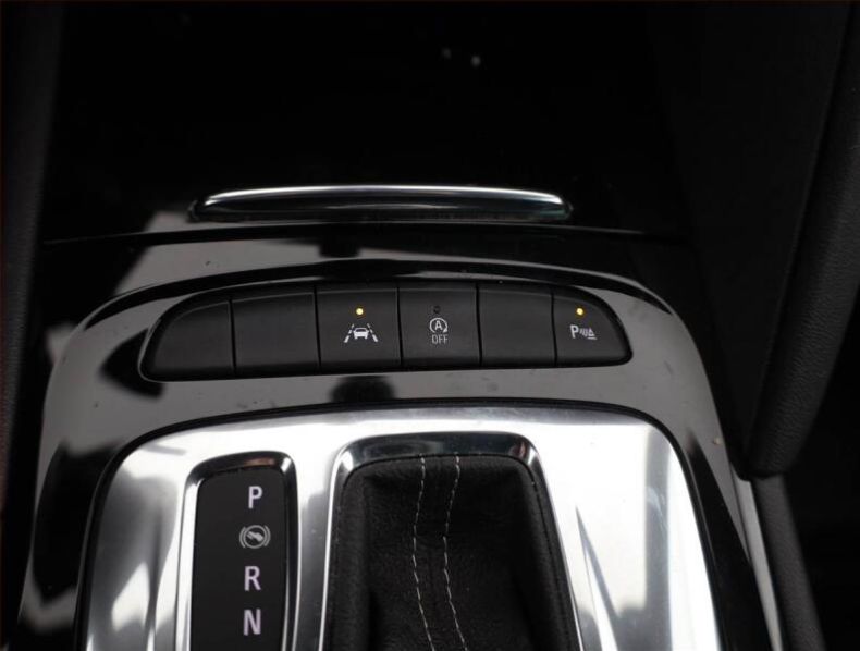 Opel Insignia - hlavní fotka