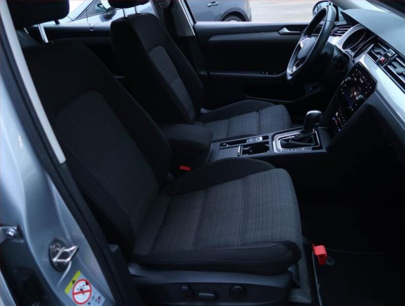 Volkswagen Passat - hlavní fotka