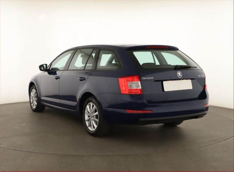 Škoda Octavia - hlavní fotka