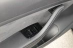 Tesla Model 3 - fotka číslo 8