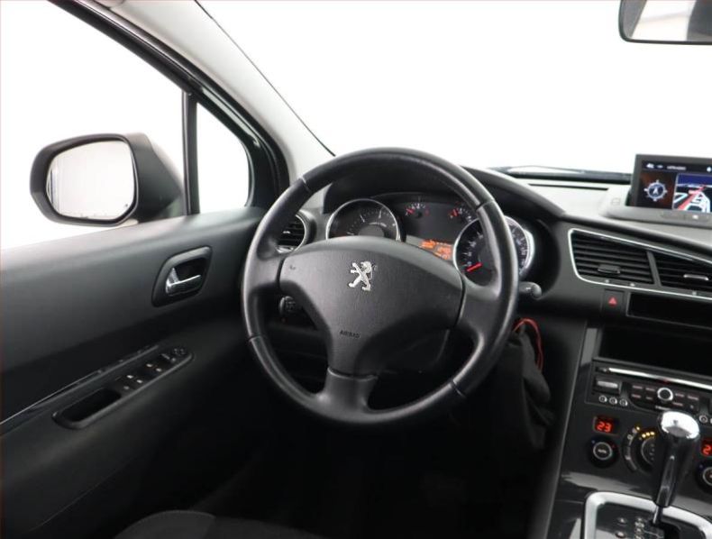 Peugeot 3008 - hlavní fotka