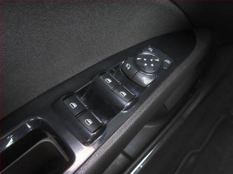 Ford Mondeo - hlavní fotka