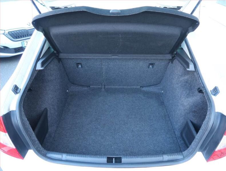 Škoda Rapid - hlavní fotka