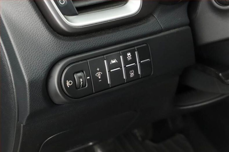 Kia Cee'd - hlavní fotka