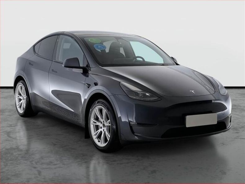 Tesla Model Y - hlavní foto