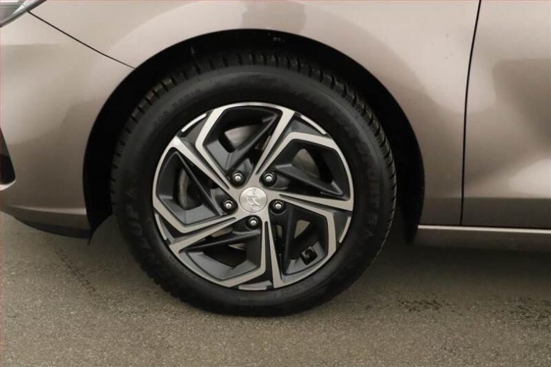 Hyundai i30 - hlavní fotka