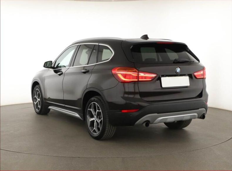 BMW X1 - hlavní fotka