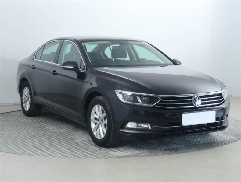 Volkswagen Passat - hlavní fotka inzerátu