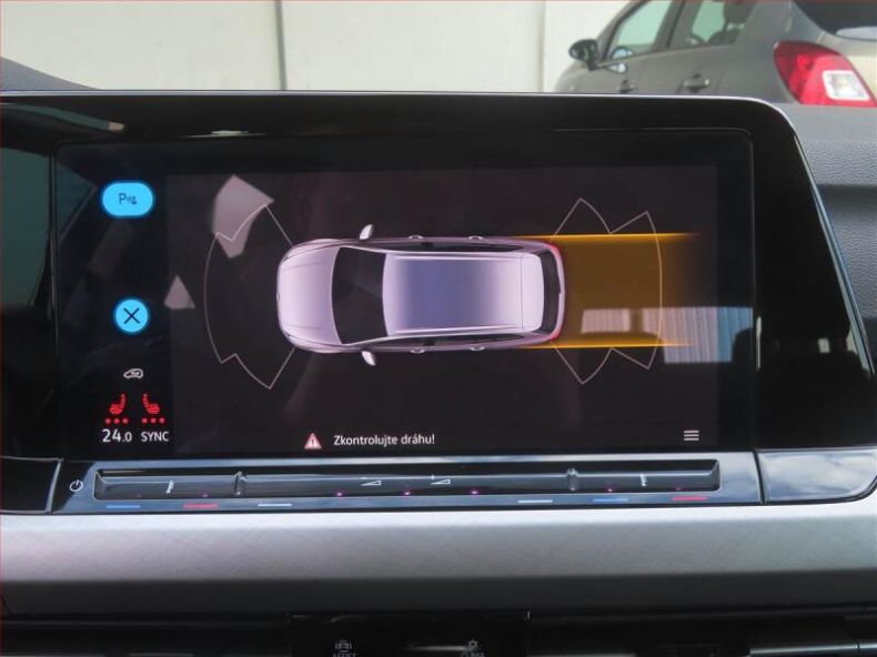 Volkswagen Golf - hlavní fotka