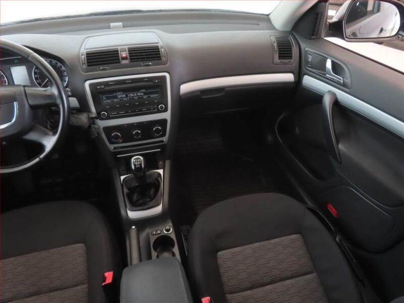 Škoda Octavia - hlavní fotka