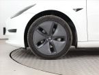 Tesla Model 3 - fotka číslo 14