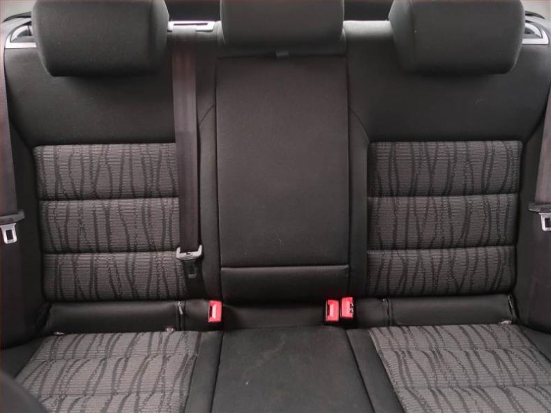 Škoda Octavia - hlavní fotka