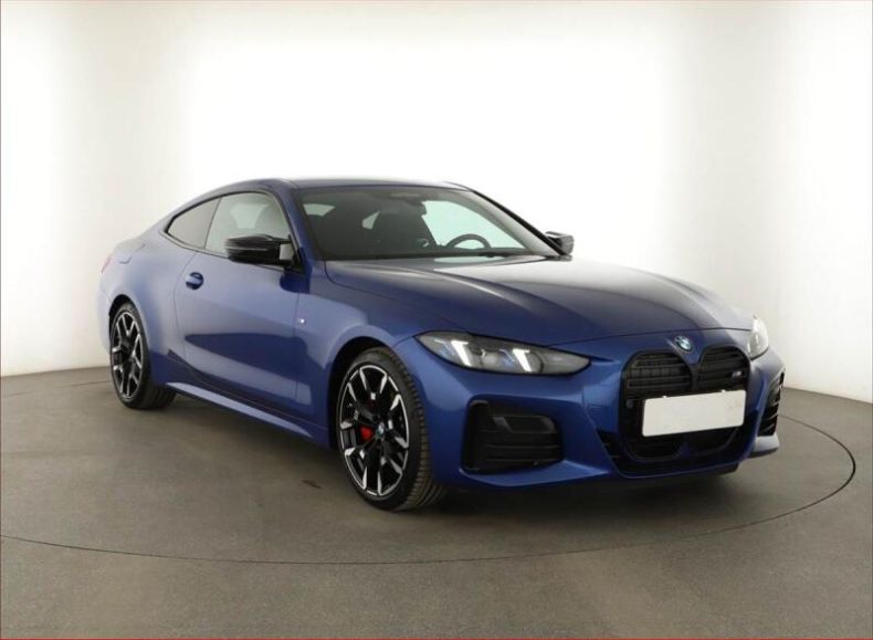 BMW Řada 4 - hlavní foto