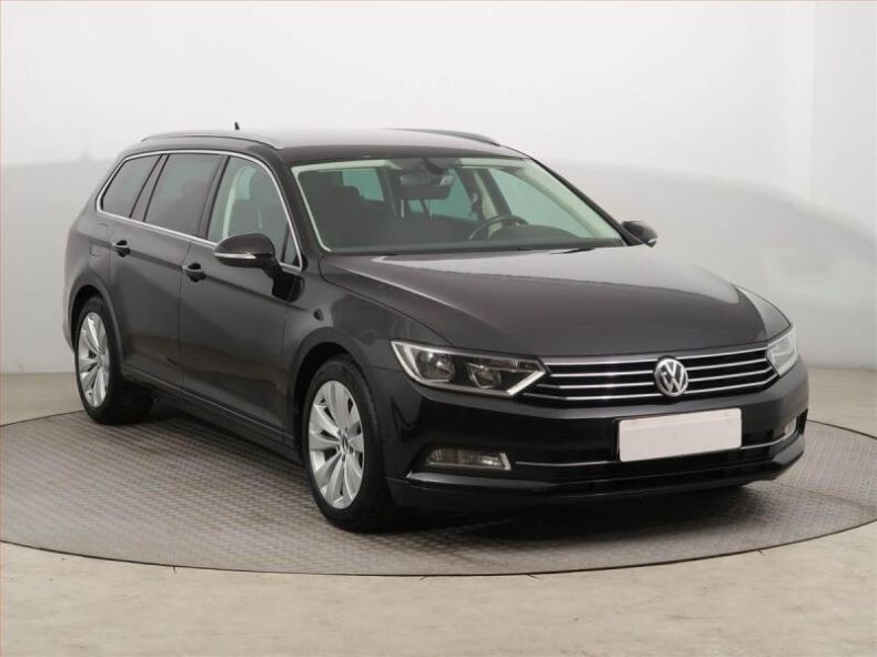 Volkswagen Passat - hlavní fotka inzerátu