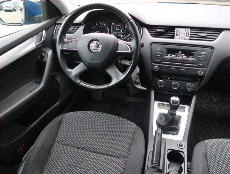 Škoda Octavia - hlavní fotka