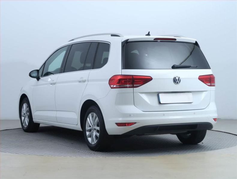 Volkswagen Touran - hlavní fotka