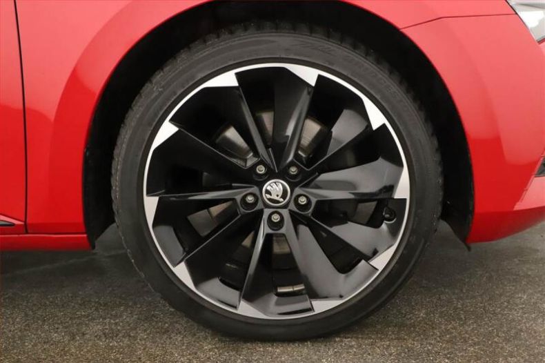 Škoda Superb - hlavní fotka