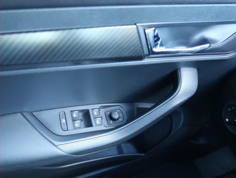 Škoda Karoq - hlavní fotka